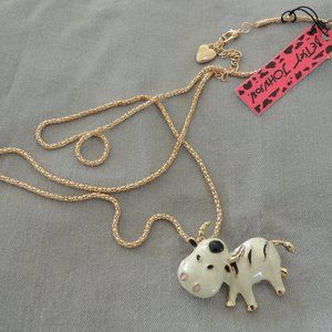 NEW Betsey Johnson Pearly Dairy Cow Brooch Pendant Necklace